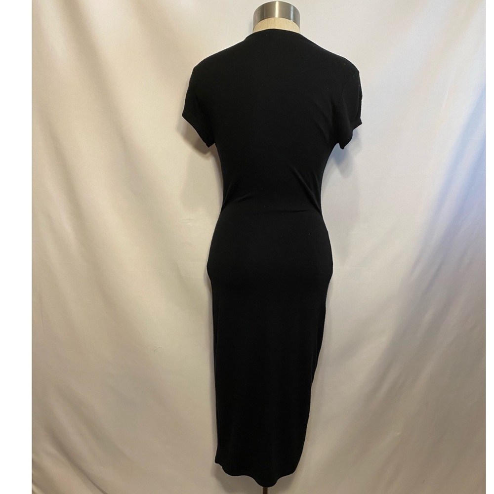 Plain Black knee high dress - Picture 2 of 5